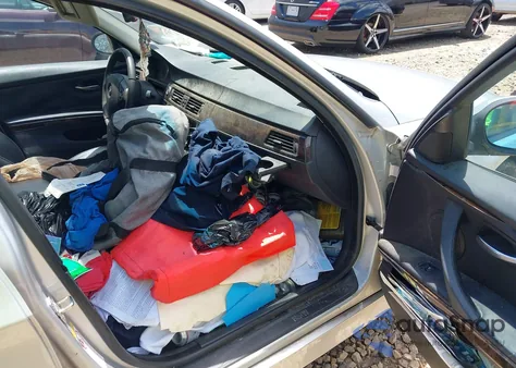 2006 BMW 325I z USA, uszkodzony, nr VIN WBAVB13566PT24239